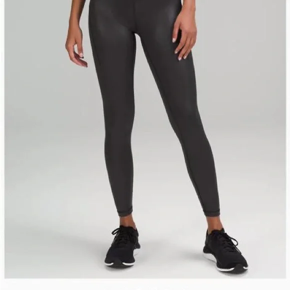 SPECIAL EDITION 🖤🤍Wunder Train High-Rise Tight with Pockets 25" - Picture 3 of 7